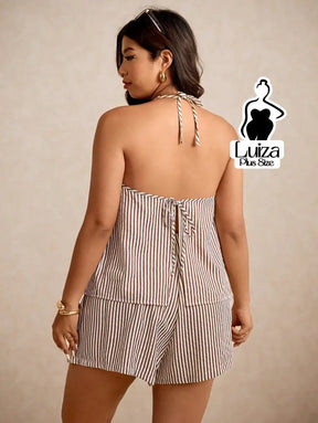Conjunto Blusa Frente Única Amarração Short Moderno Plus Size Conjunto Blusa Frente Única Amarração Short Moderno Plus
