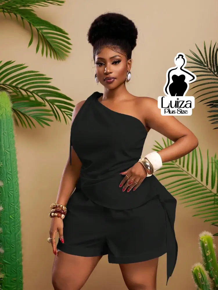 Conjunto Blusa Um Ombro Só Short Casual Sofisticado Plus Size Preto / G Conjunto Blusa Um Ombro Só Short Casual