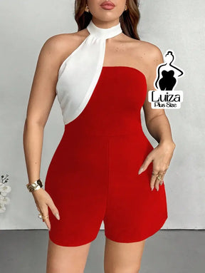 Macacão Curto Elegante Gola Alta Assimétrica Plus Size Macacão Curto Elegante Gola Alta Assimétrica Plus Size