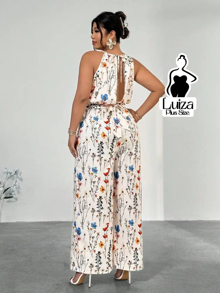 Macacão Longo Pantalona Estampa Floral Romântico Plus Size Macacão Longo Pantalona Estampa Floral Romântico Plus Size