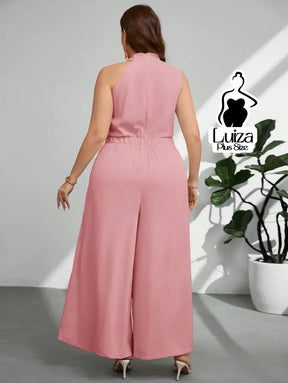 Macacão Longo Sem Mangas Gola Alta Drapeada Plus Size Macacão Longo Sem Mangas Gola Alta Drapeada Plus Size