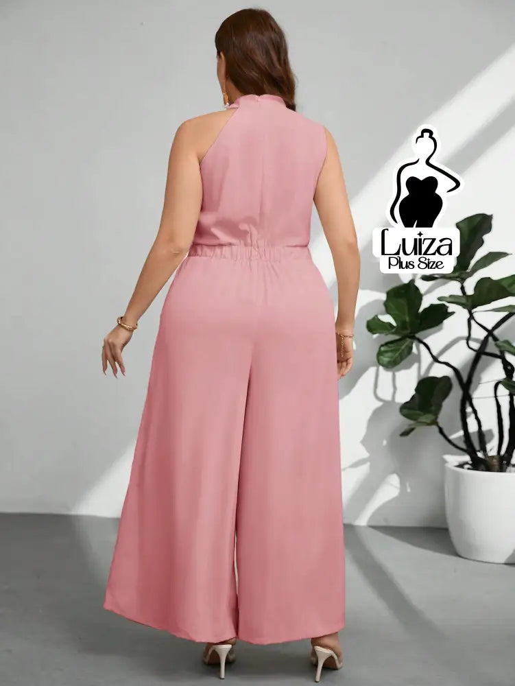 Macacão Longo Sem Mangas Gola Alta Drapeada Plus Size Macacão Longo Sem Mangas Gola Alta Drapeada Plus Size