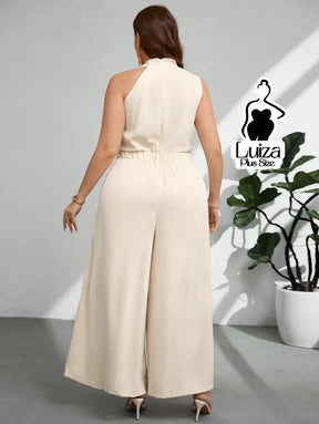 Macacão Longo Sem Mangas Gola Alta Drapeada Plus Size Macacão Longo Sem Mangas Gola Alta Drapeada Plus Size