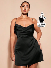 Vestido Curto Alças Finas Decote Drapeado Plus Size Preto / G Vestido Curto Alças Finas Decote Drapeado Plus Size