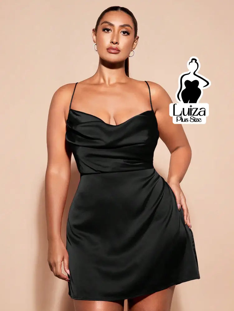 Vestido Curto Alças Finas Decote Drapeado Plus Size Preto / G Vestido Curto Alças Finas Decote Drapeado Plus Size