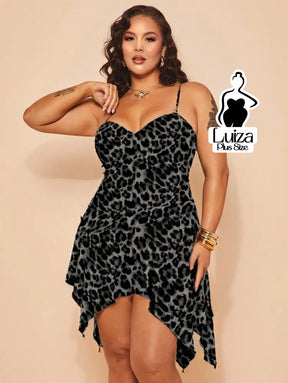 Vestido Curto Animal Print Alças Finas Barra Irregular Plus Size Vestido Curto Animal Print Alças Finas Barra Irregular
