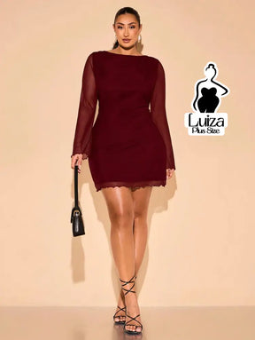 Vestido Curto Manga Longa Tule Barra Ondulada Plus Size Vestido Curto Manga Longa Tule Barra Ondulada Plus Size