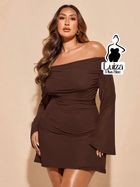 Vestido Curto Ombro A Ombro Manga Flare Drapeado Plus Size Café / G Vestido Curto Ombro A Ombro Manga Flare Drapeado