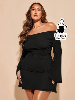 Vestido Curto Ombro A Ombro Manga Flare Drapeado Plus Size Preto / G Vestido Curto Ombro A Ombro Manga Flare Drapeado