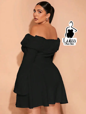 Vestido Curto Ombro A Ombro Plumas Manga Flare Plus Size Vestido Curto Ombro A Ombro Plumas Manga Flare Plus Size