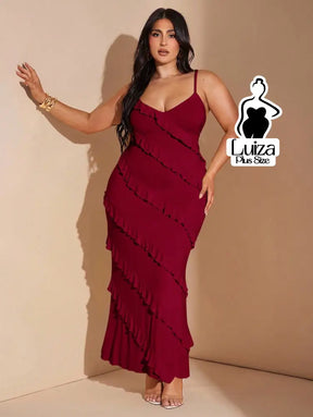 Vestido Longo Babados Diagonais Alça Fina Plus Size Vestido Longo Babados Diagonais Alça Fina Plus Size