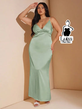 Vestido Longo Cetim Decote V Alça Fina Plus Size Vestido Longo Cetim Decote V Alça Fina Plus Size