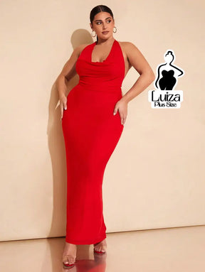 Vestido Longo Frente Única Decote Profundo Plus Size Vestido Longo Frente Única Decote Profundo Plus Size