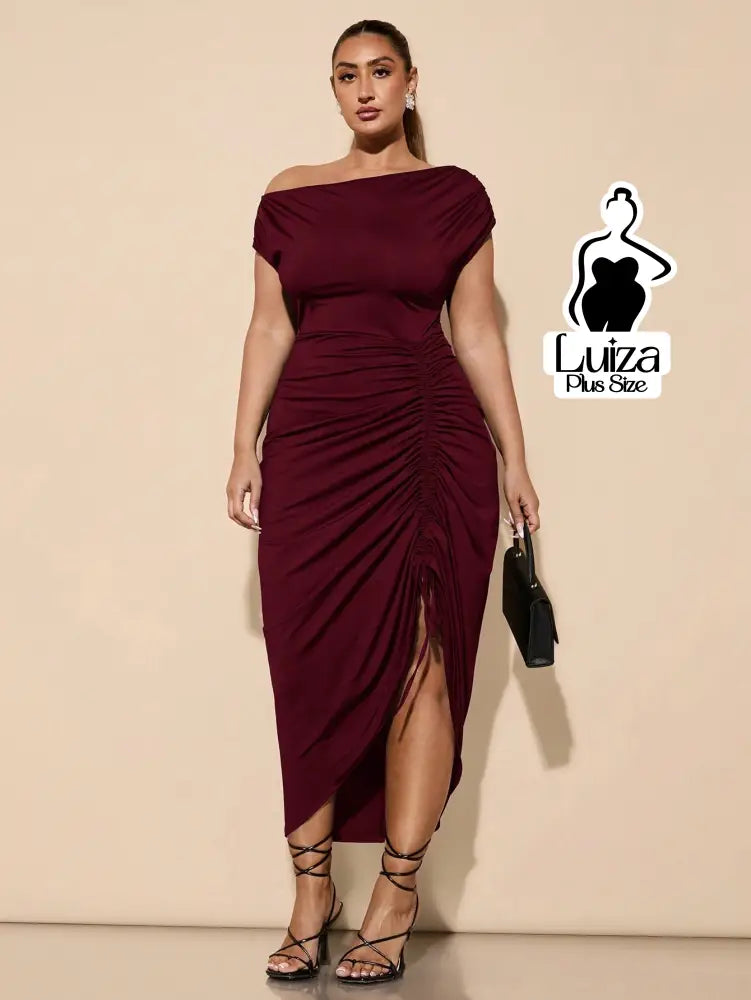 Vestido Longo Um Ombro Drapeado Fenda Sofisticado Plus Size Vestido Longo Um Ombro Drapeado Fenda Sofisticado Plus Size