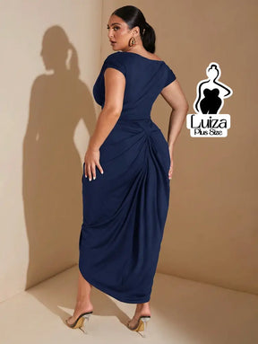 Vestido Longo Um Ombro Fenda Sofisticado Plus Size Vestido Longo Um Ombro Fenda Sofisticado Plus Size