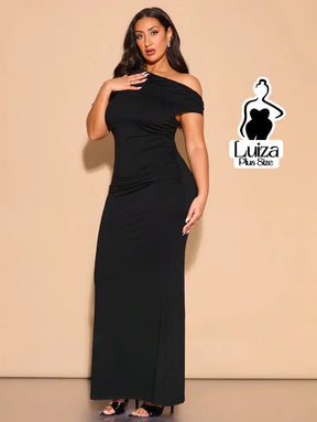 Vestido Longo Um Ombro Só Detalhe Assimétrico Plus Size Vestido Longo Um Ombro Só Detalhe Assimétrico Plus Size