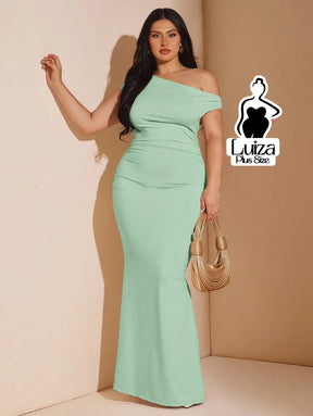 Vestido Longo Um Ombro Só Detalhe Assimétrico Plus Size Vestido Longo Um Ombro Só Detalhe Assimétrico Plus Size