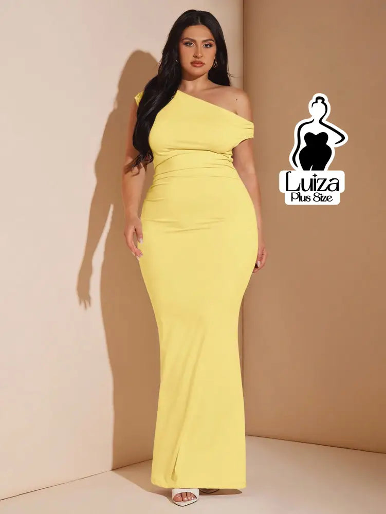 Vestido Longo Um Ombro Só Detalhe Assimétrico Plus Size Amarela / G Vestido Longo Um Ombro Só Detalhe Assimétrico Plus