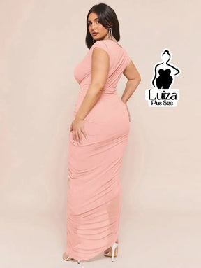 Vestido Longo Um Ombro Só Drapeado Detalhe Floral Plus Size Vestido Longo Um Ombro Só Drapeado Detalhe Floral Plus Size