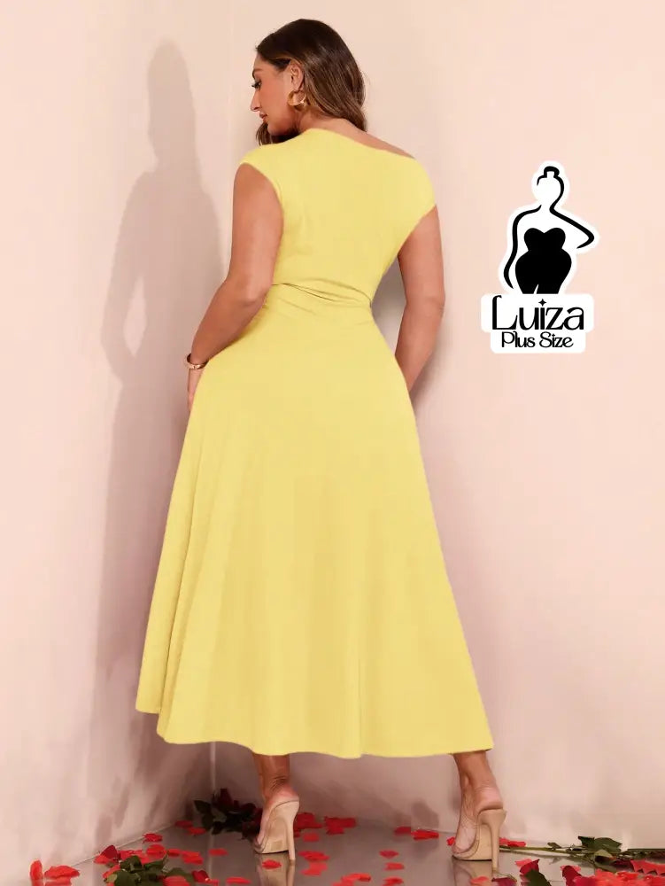 Vestido Midi Assimétrico Um Ombro Fenda Lateral Plus Size Vestido Midi Assimétrico Um Ombro Fenda Lateral Plus Size