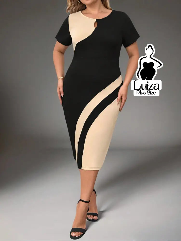 Vestido Midi Bicolor Manga Curta Detalhe Em Argola Plus Size Vestido Midi Bicolor Manga Curta Detalhe Em Argola Plus