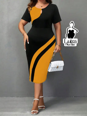 Vestido Midi Bicolor Manga Curta Detalhe Em Argola Plus Size Vestido Midi Bicolor Manga Curta Detalhe Em Argola Plus