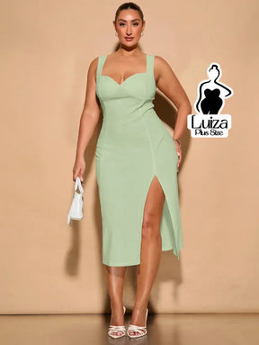Vestido Midi Fenda Lateral Alças Largas Elegante Plus Size Vestido Midi Fenda Lateral Alças Largas Elegante Plus Size