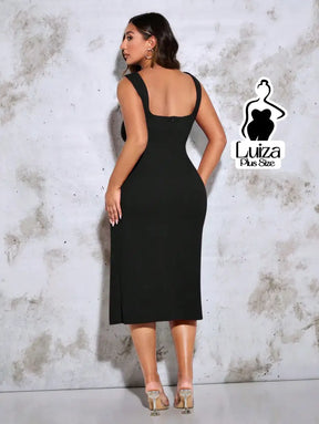 Vestido Midi Fenda Lateral Alças Largas Elegante Plus Size Vestido Midi Fenda Lateral Alças Largas Elegante Plus Size