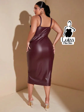 Vestido Midi Justo Alças Largas Sintético Plus Size Vestido Midi Justo Alças Largas Sintético Plus Size