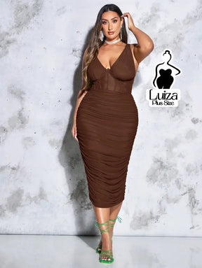 Vestido Midi Justo Corset Estruturado Drapeado Plus Size Vestido Midi Justo Corset Estruturado Drapeado Plus Size