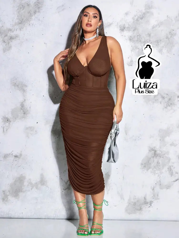 Vestido Midi Justo Corset Estruturado Drapeado Plus Size Castanho / G Vestido Midi Justo Corset Estruturado Drapeado