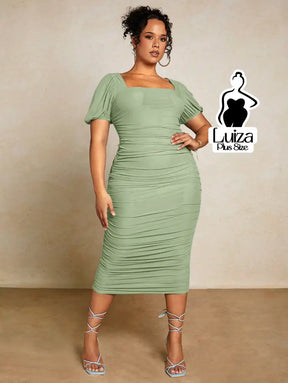 Vestido Midi Justo Decote Quadrado Manga Bufante Plus Size Vestido Midi Justo Decote Quadrado Manga Bufante Plus Size