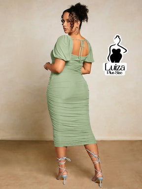 Vestido Midi Justo Decote Quadrado Manga Bufante Plus Size Vestido Midi Justo Decote Quadrado Manga Bufante Plus Size