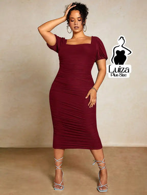 Vestido Midi Justo Decote Quadrado Manga Bufante Plus Size Vestido Midi Justo Decote Quadrado Manga Bufante Plus Size