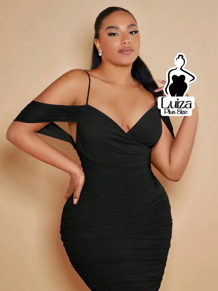 Vestido Midi Justo Ombro Caído Decote Elegante Plus Size Vestido Midi Justo Ombro Caído Decote Elegante Plus Size