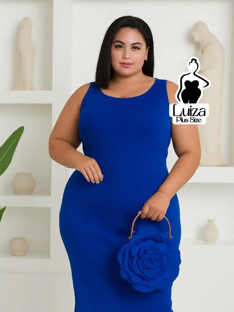 Vestido Midi Justo Sem Mangas Decote Quadrado Plus Size Vestido Midi Justo Sem Mangas Decote Quadrado Plus Size