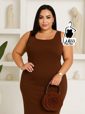 Vestido Midi Justo Sem Mangas Decote Quadrado Plus Size Café / G Vestido Midi Justo Sem Mangas Decote Quadrado Plus Size